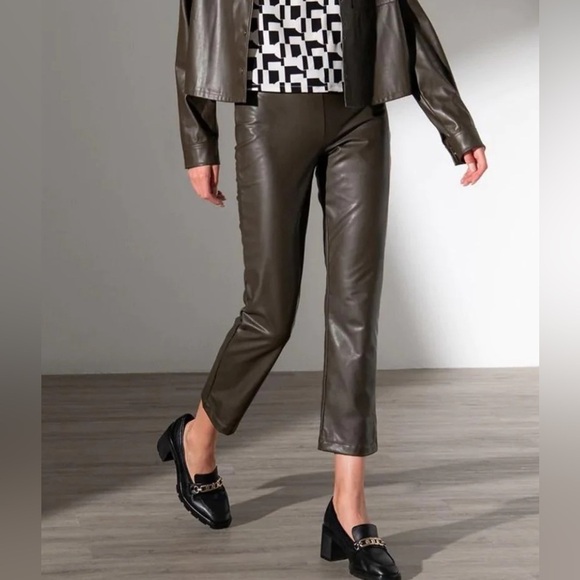 NWT SANCTUARY Women's Carnaby Kick Crop Pant Faux Leather - Picture 1 of 8